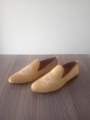 Men Gold Embroidered Shoes